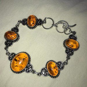 Amber in  Sterling silver  bracelet  8 1/2"